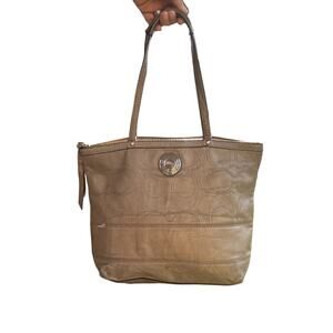 Coach Metallic Champagne Stitched Outline C Signature Tote Bag | F19409